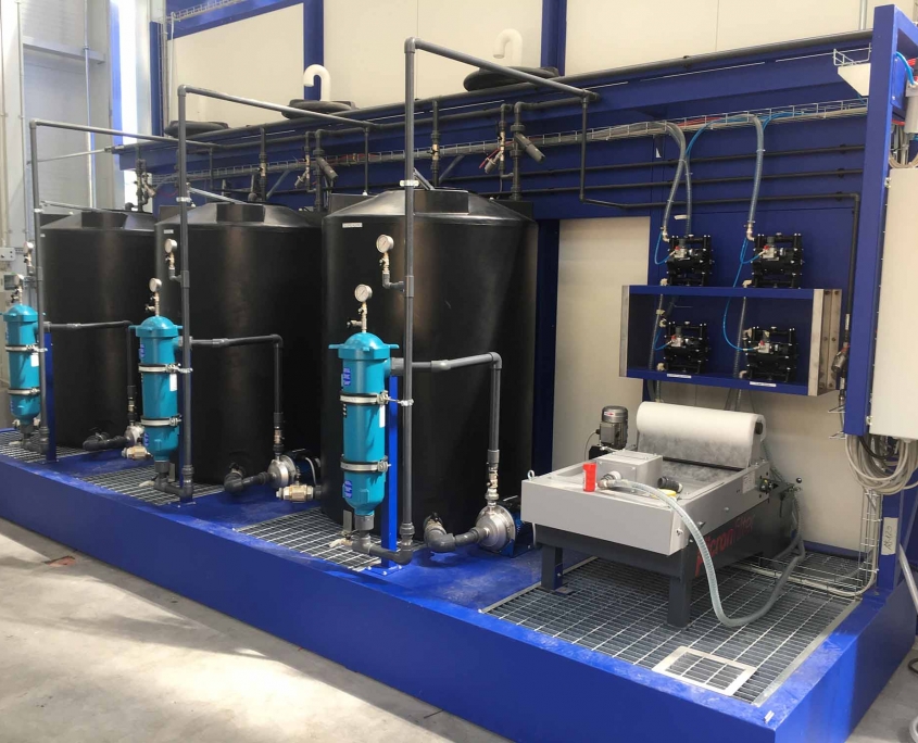 Surface preparation plant for train wheels