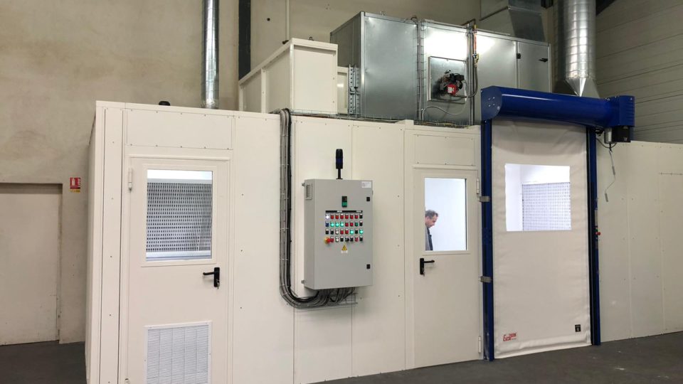 La cabine de peinture pressurisée à flux horizontal pour répondre aux exigences des applications aéronautiques