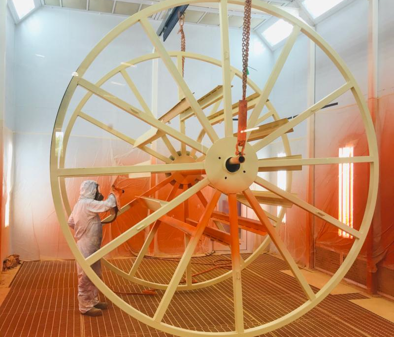 Spray booths for large components