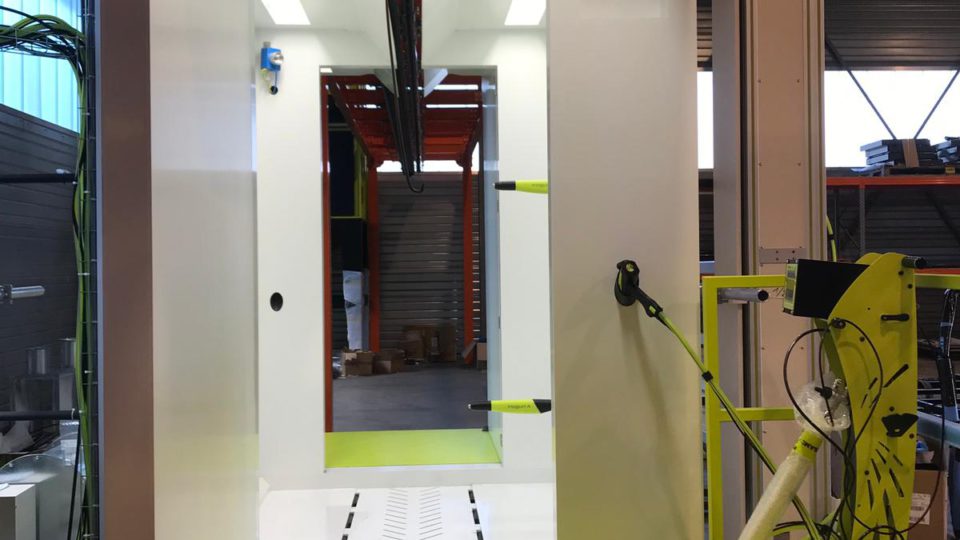 Cabine automatique de poudrage