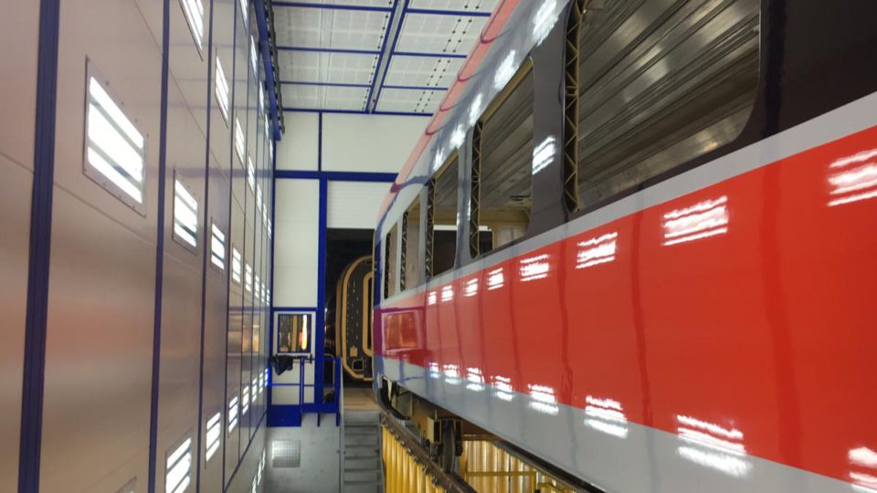 Cabine de peinture pressurisée pour le secteur ferroviaire