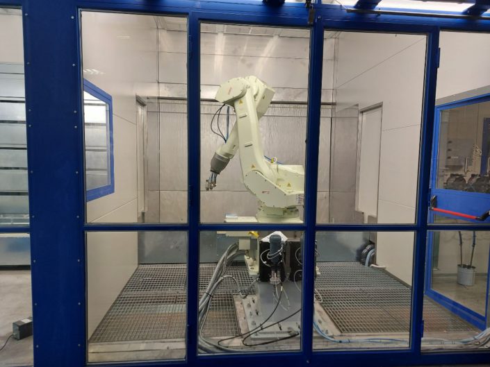 Automatic liquid painting plant