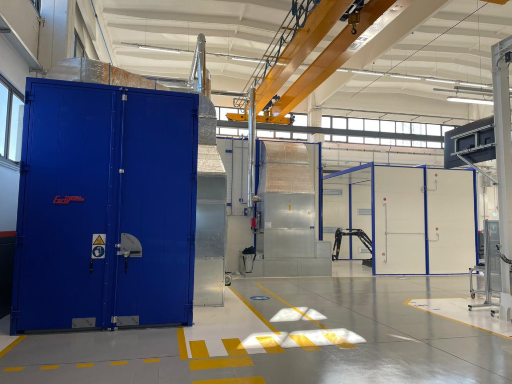 Installation de retouche de peinture liquide pour excavateurs Eurotherm 2 1 1 Eurotherm