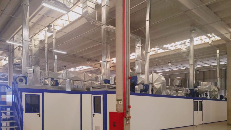 Installation de prétraitement pour la finition cosmétique