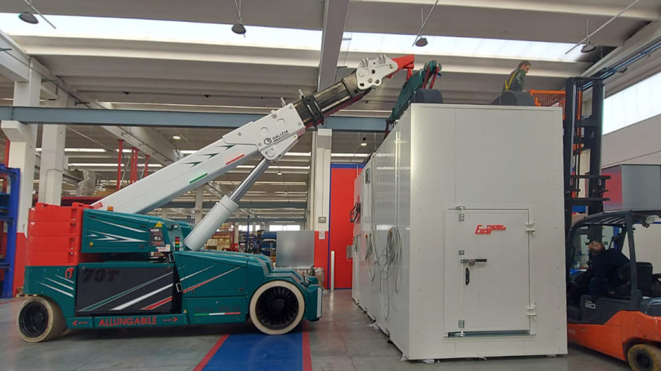 Four de détensionnement monobloc dans un espace confiné