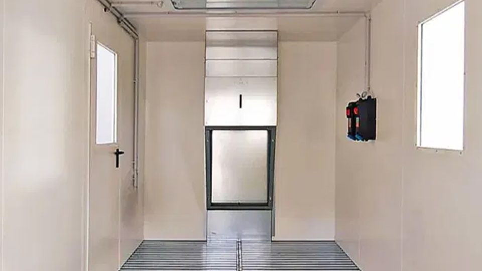 Storage containers and technical rooms for paint preparation