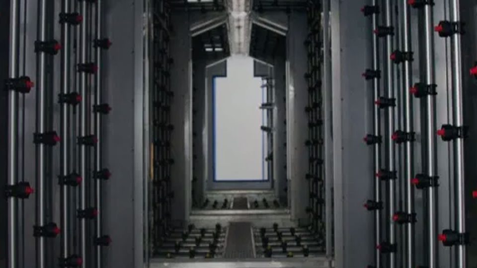 Automatic washing tunnel