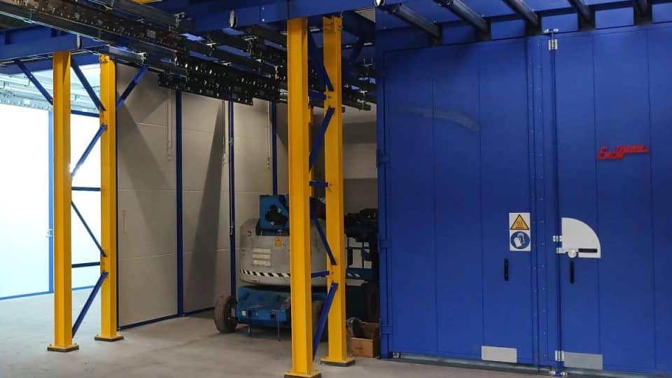 Revêtement par poudrage de composants métalliques et de structures en fonte : une installation pour les grands matériaux