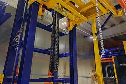 Linea di verniciatura a polvere con convogliatore aereo industriale